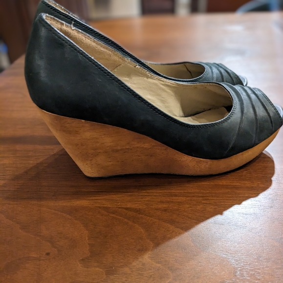 Aldo Leather & Wooden Wedge Peep Toe Heels - Picture 2 of 9